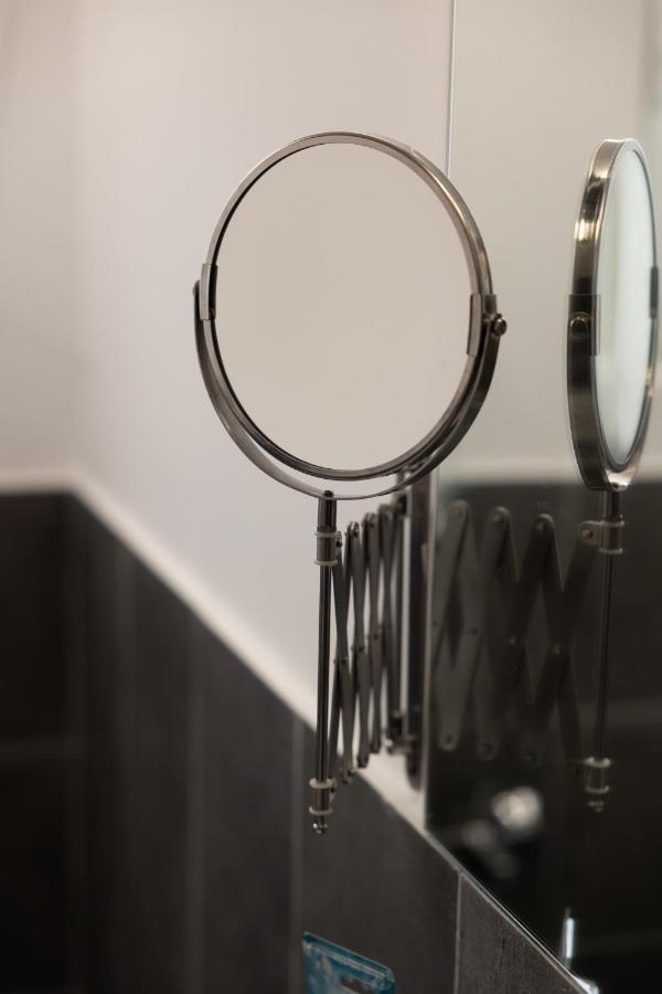 "Elegance" Central Luxury Apartment Piraeus Luaran gambar