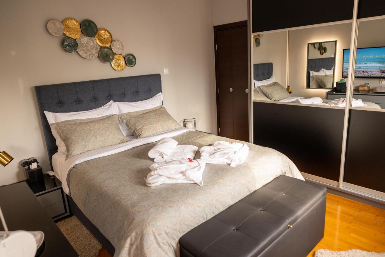 "Elegance" Central Luxury Apartment Piraeus Luaran gambar